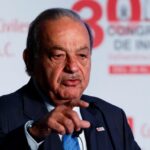 Carlos Slim Helú se recupera del Covid-19 en su casa