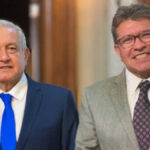 AMLO se desmarca de iniciativa de Monreal; rechaza regular redes sociales