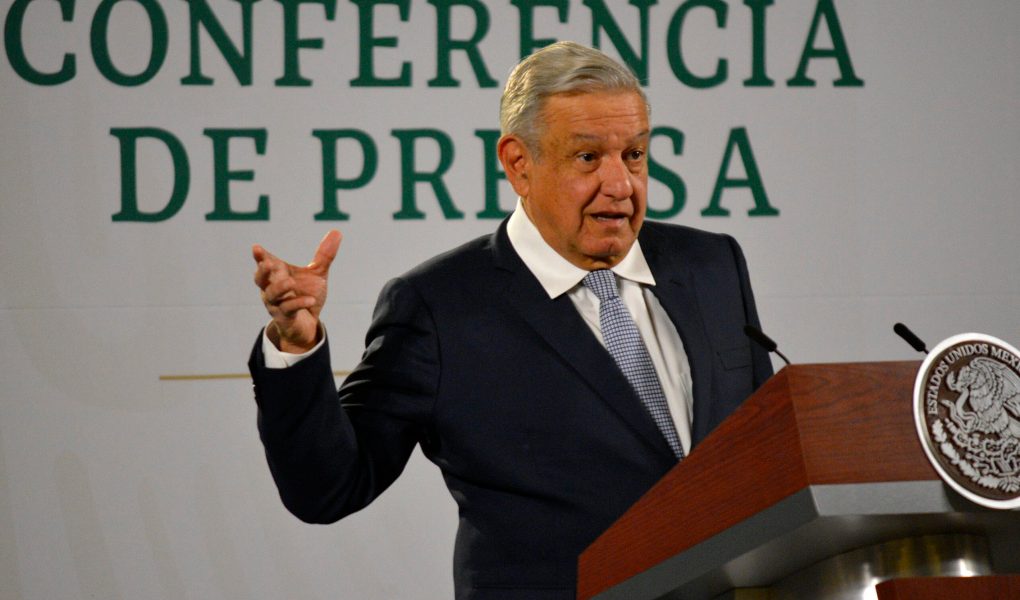Acusa AMLO a la ASF de prestarse a campañas thumbnail
