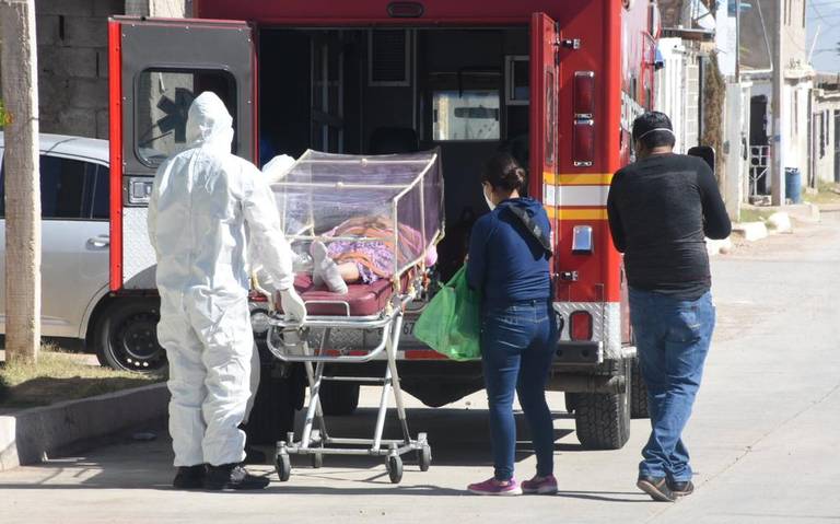 Apoyan bomberos en el traslado de pacientes Covid thumbnail