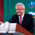 Tiran candidatura a Salgado Macedonio e inicia la mañanera