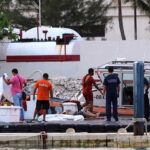 Se hunde embarcación turística en Cancún; hay tres muertos