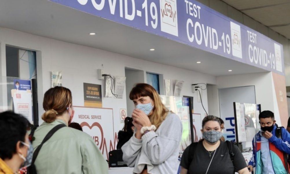 SRE recomienda a viajeros precauciones ante nuevas variantes del Covid