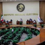 Discute INE presupuesto de 2022 y consulta de revocación