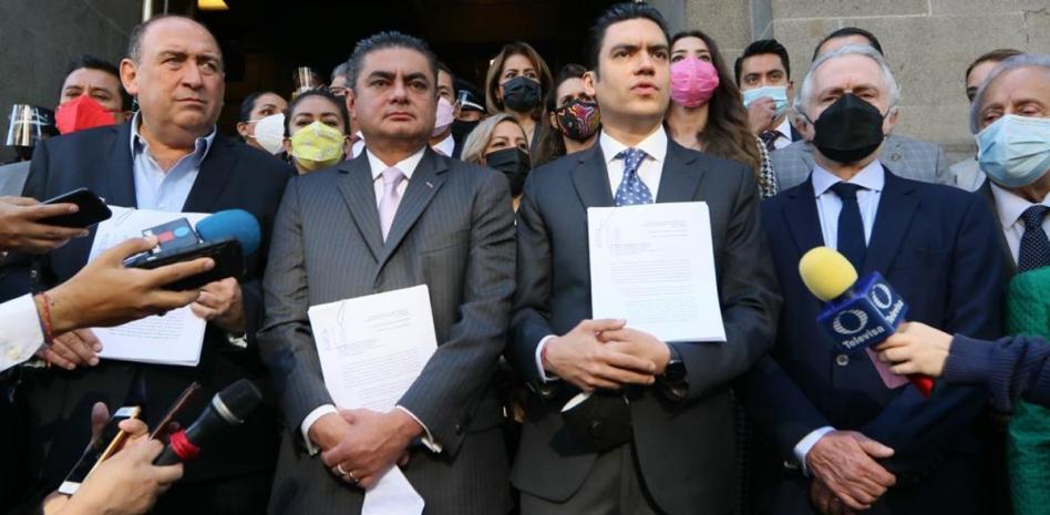 Va por México presenta acción de inconstitucionalidad contra revocación de mandato