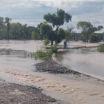 Desbordamiento del río Conchos incomunica a Julimes y daña cultivos
