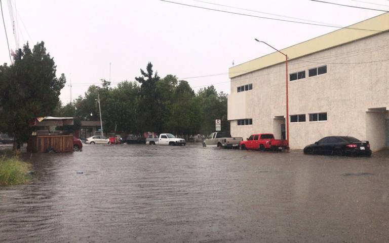 Lluvia intensa causa daños e inundaciones en Delicias thumbnail