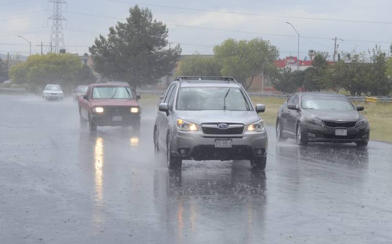 Granizada histórica en Cuauhtémoc; cierran tramos carreteros