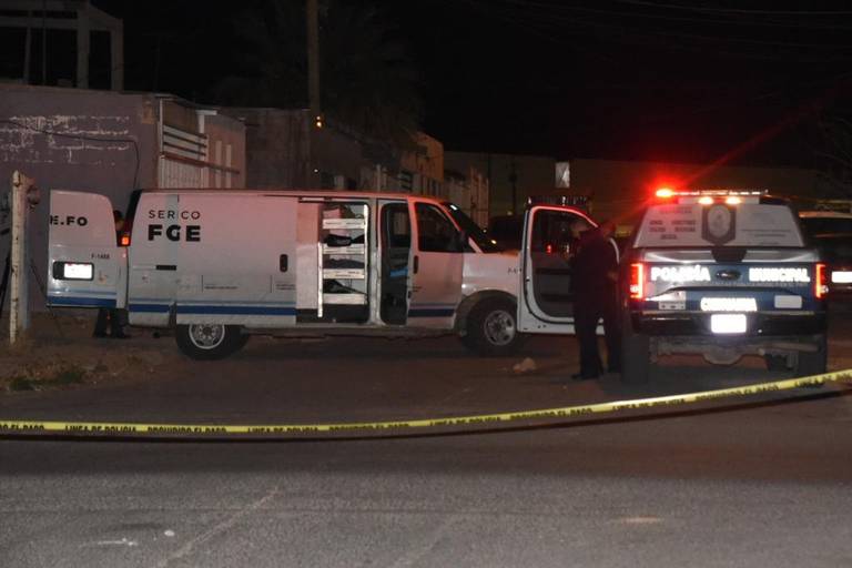 Asesinan a pareja frente plaza comercial Las Misiones en Juárez