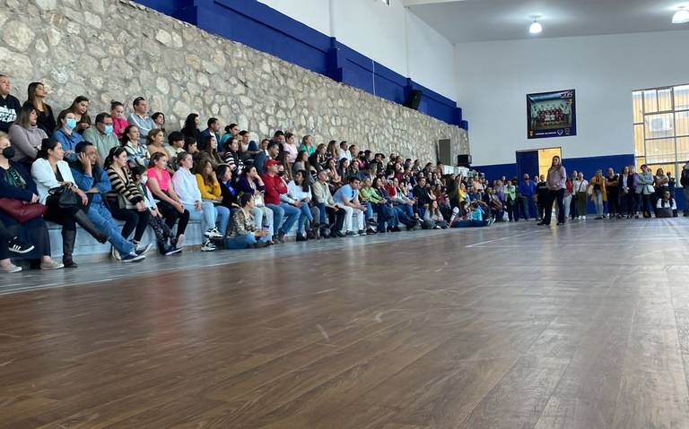 Directivos de Colegio Belén no dan respuestas a padres de familia tras sustracción de menor