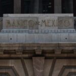Banxico eleva a 3% el pronóstico de crecimiento del PIB