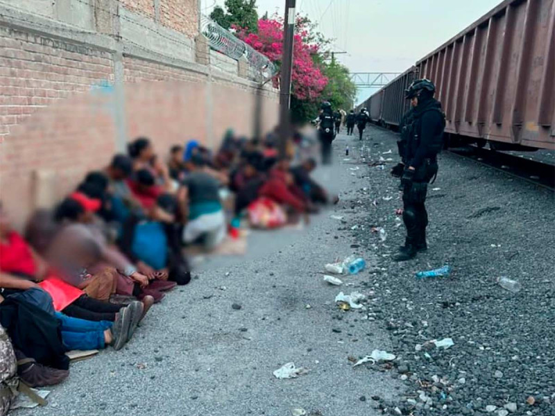 Autoridades rescatan a 61 migrantes en Torreón, Coahuila