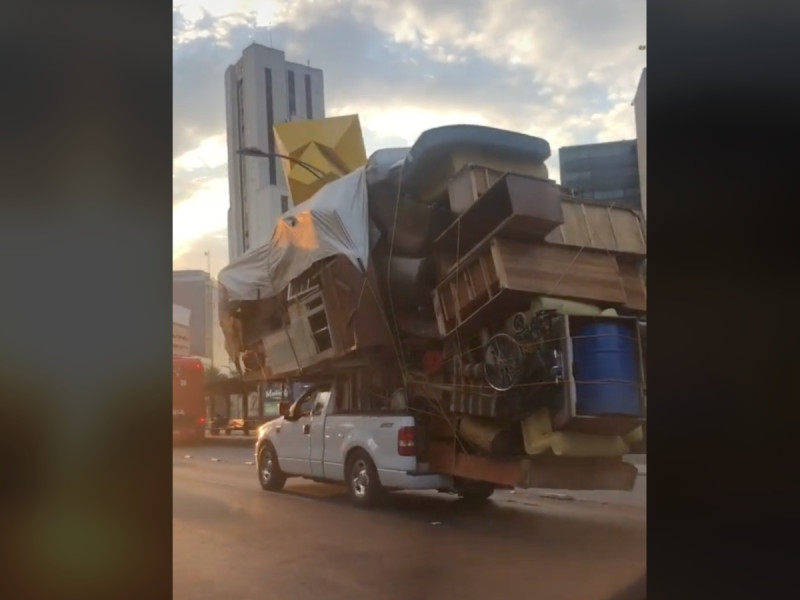 La insólita mudanza sobre Paseo de la Reforma que sorprendió a más de uno