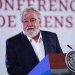 “Conservadores autoritarios” son los que espiaron a Alejandro Encinas: AMLO