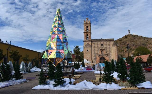 Próximo domingo será el encendido del árbol de Navidad