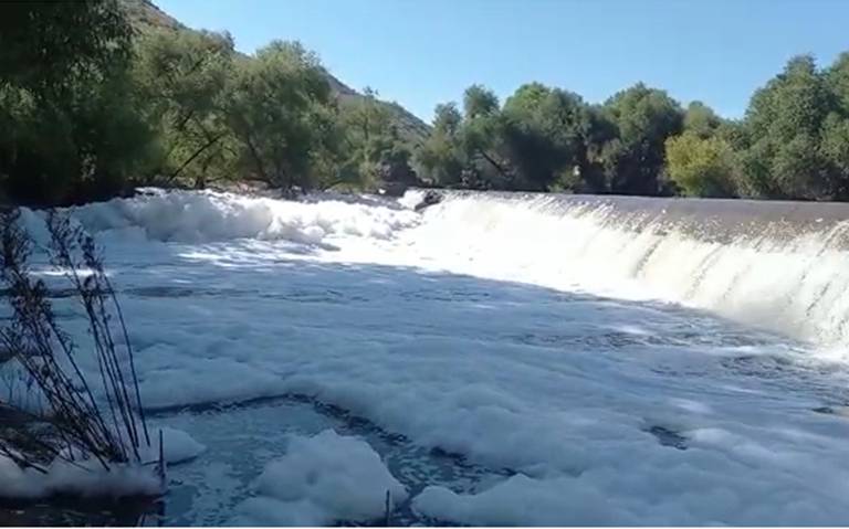 Se cubre de espuma espesa el Río Aldama thumbnail