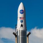 NASA lanza primer vuelo de satélites para monitorear huracanes