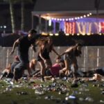 Pandemia y tiroteos: ¿Muertes masivas son lo normal en EEUU?
