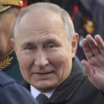 Putin justifica ataque preventivo a Ucrania y llama a evitar guerra mundial