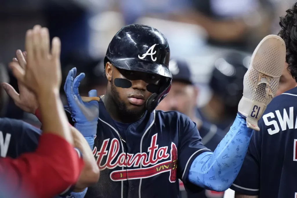 Acuña y Olson llevan a Bravos a barrida en doble tanda thumbnail