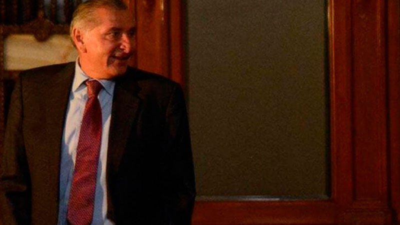 Adán Augusto López se reúne con AMLO previo a renunciar a Segob; no asistirá a su registro thumbnail