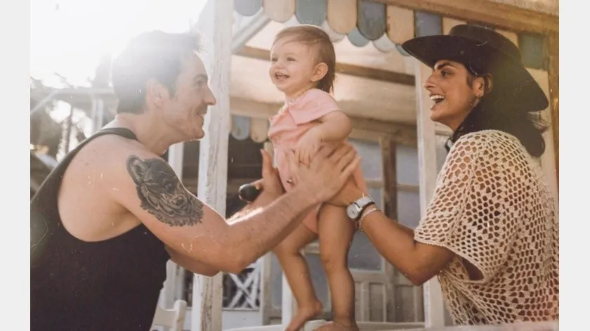 Aislinn Derbez reveló lo que le sucedió al divorciarse de Mauricio Ochmann thumbnail