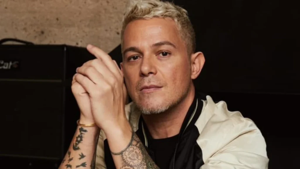 Alejandro Sanz estaría en bancarrota; un íntimo amigo suyo lo habría estafado y demandado thumbnail
