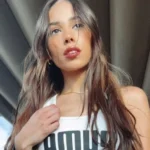Danna Paola le agradece a fanático que se tatúa su cara