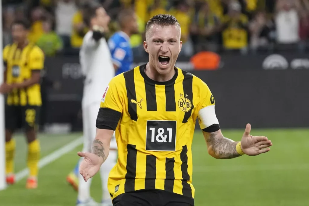 Dortmund es líder en la Bundesliga tras ganar en casa thumbnail
