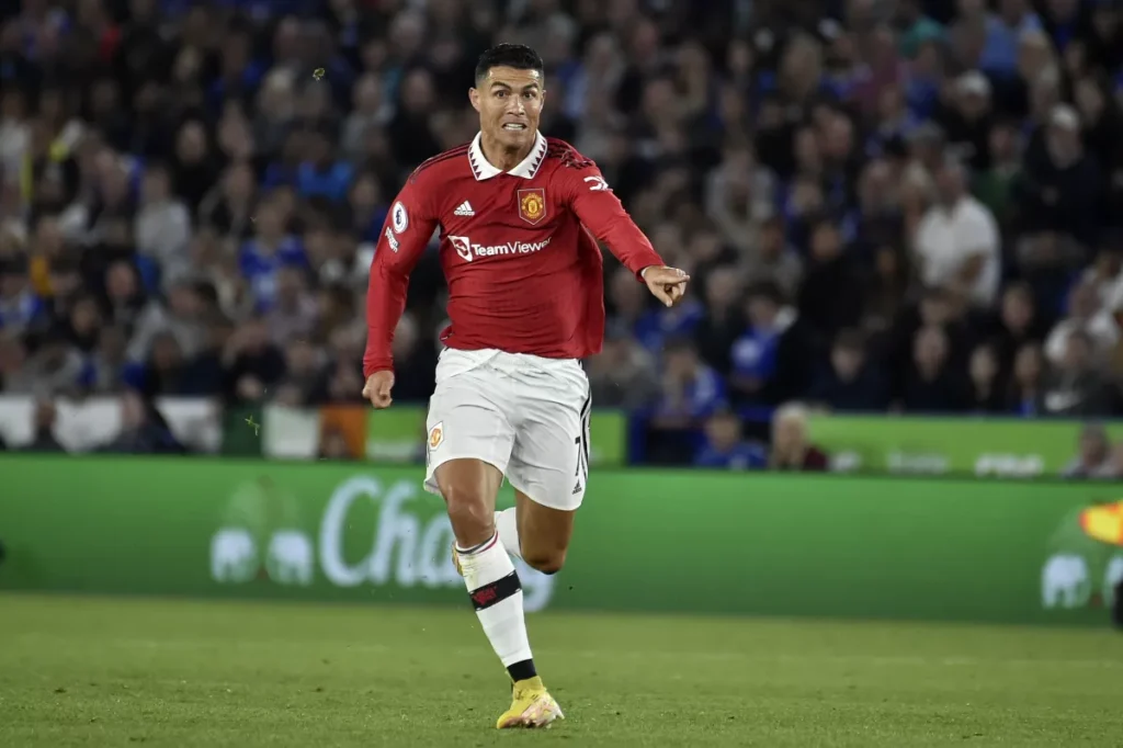 Fútbol inglés muestra poder financiero; gasta 2.200 millones thumbnail