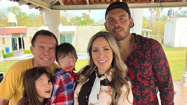 Julio César Chávez festeja el cumpleaños del Junior Pronto habrá buenas noticias, asegura thumbnail