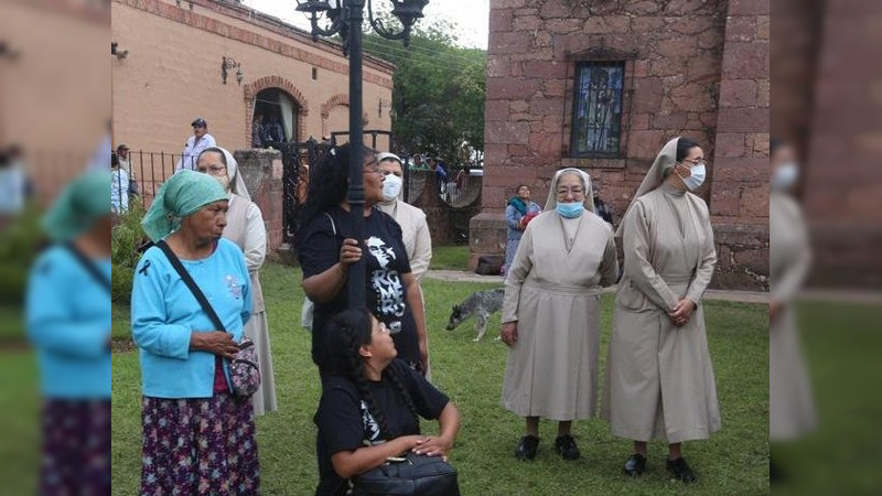 Monjas jesuitas son asediadas por el ‘narco’ en sierra Tarahumara padre Gerardo Moro thumbnail