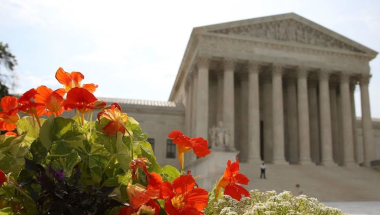 Por qué la Corte Suprema de Estados Unidos tiene tanto poder thumbnail
