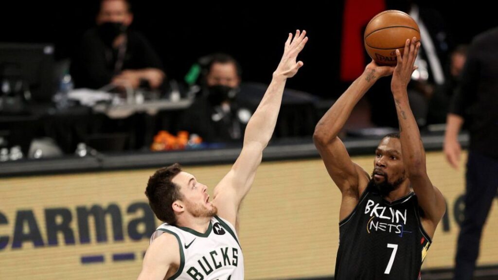 Resumen de Brooklyn Nets vs Milwaukee Bucks de la NBA thumbnail