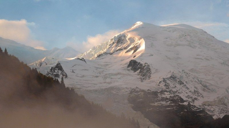 Se registra avalancha en Los Alpes; deja al menos 4 personas muertas
