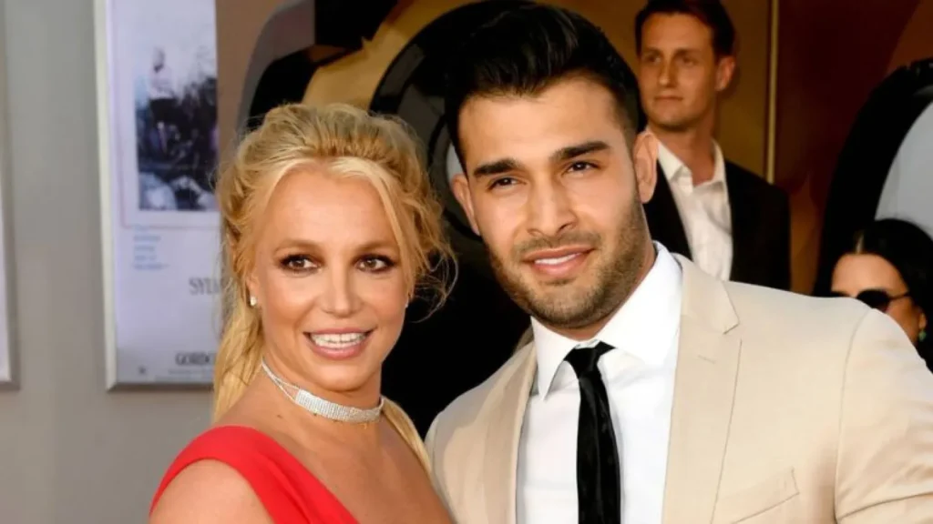 Se rumora que Britney Spears es violentada por su esposo; ¡su matrimonio corre peligro! thumbnail