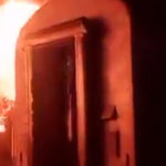 Incendio en un vagón de tren deja como saldo 9 personas muertas, en la India