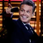 Luis Miguel enciende la Arena Movistar de Buenos Aires; cierra diez fechas de éxito total