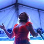 Niurka cierra con broche de oro mes pride en Uruapan