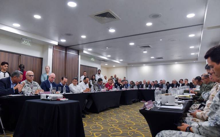 INM y Ferromex acuerdan acciones para proteger a migrantes y desincentivar viajes en tren