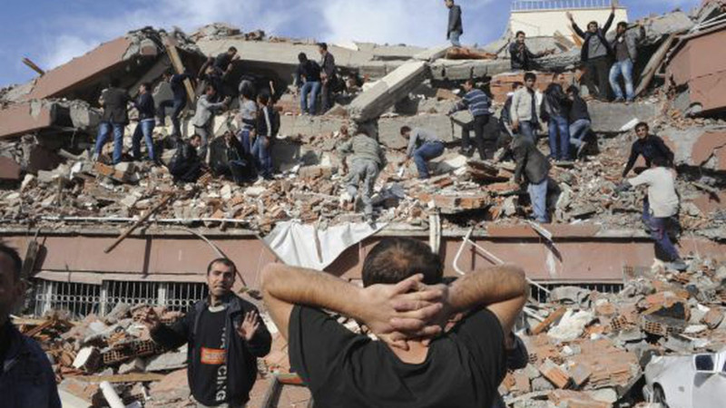 Muertes por terremoto ascienden a 2 000 víctimas: Ministerio del Interior de Marruecos
