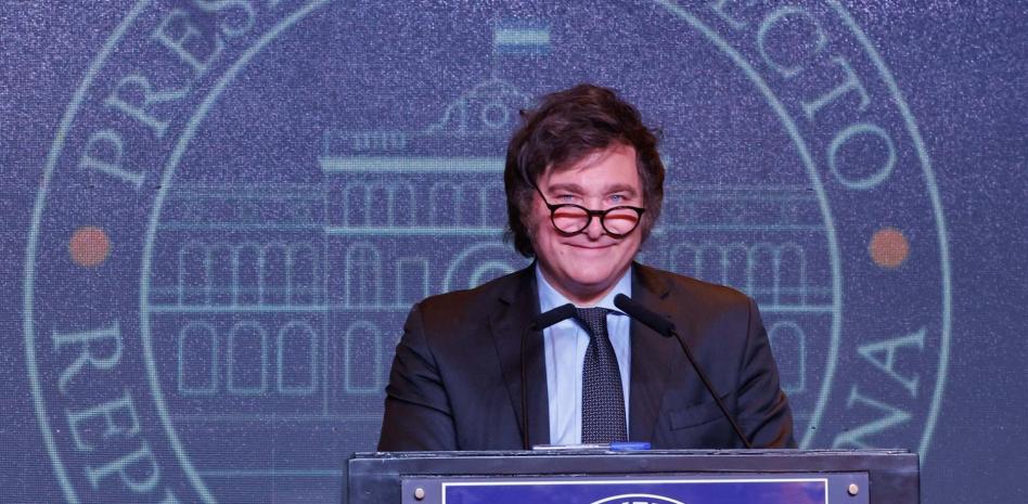 Milei promete acabar con el “Estado empobrecedor” y hacer grande Argentina