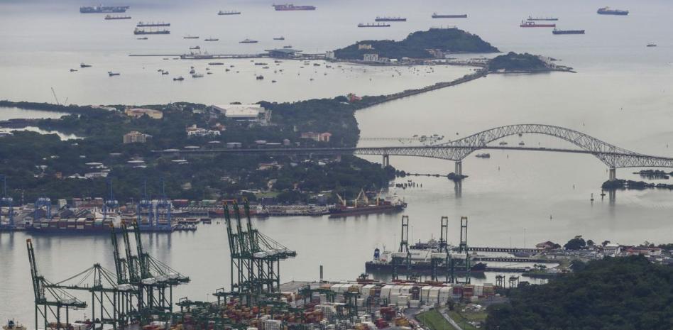 La sequía dispara las alarmas en el canal de Panamá: hasta tres semanas de espera