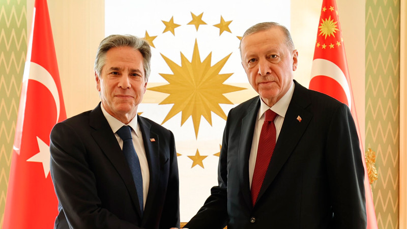 Blinken y Erdogan se reúnen en Estambul; hablan de Gaza y la OTAN