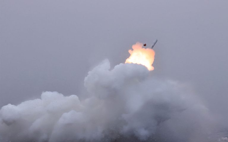 Rusia advierte a EU por el despliegue de armas nucleares en Reino Unido