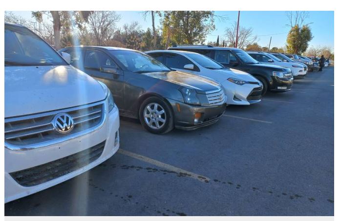 Temen que autos regularizados colapse el tráfico en las calles de Juárez