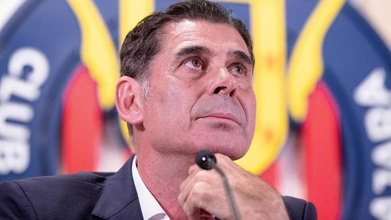 Chivas anuncia la salida de Fernando Hierro como director deportivo de la institución