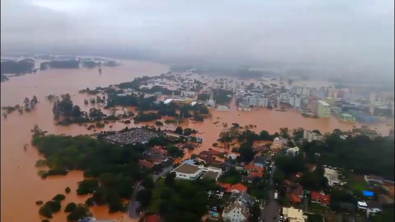 Sube a 127 el número de muertos por inundaciones en Brasil, además, hay 2 millones de damnificados