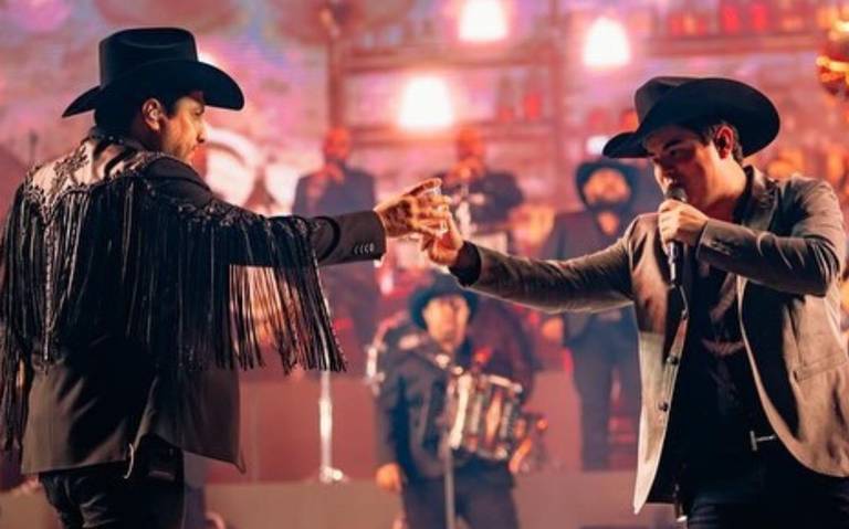 Julión Álvarez y Alfredo Olivas (1) thumbnail