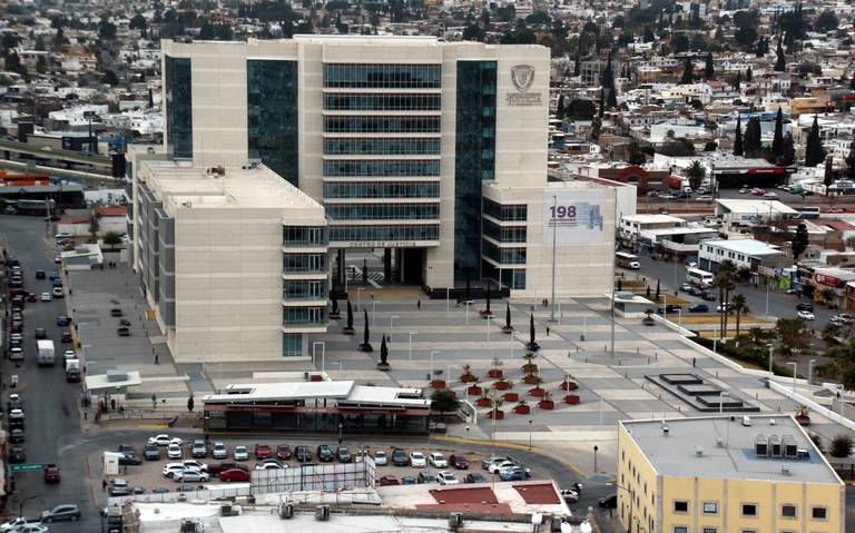 Presentan primeras tres denuncias por delitos sexuales vs docente del Cobach